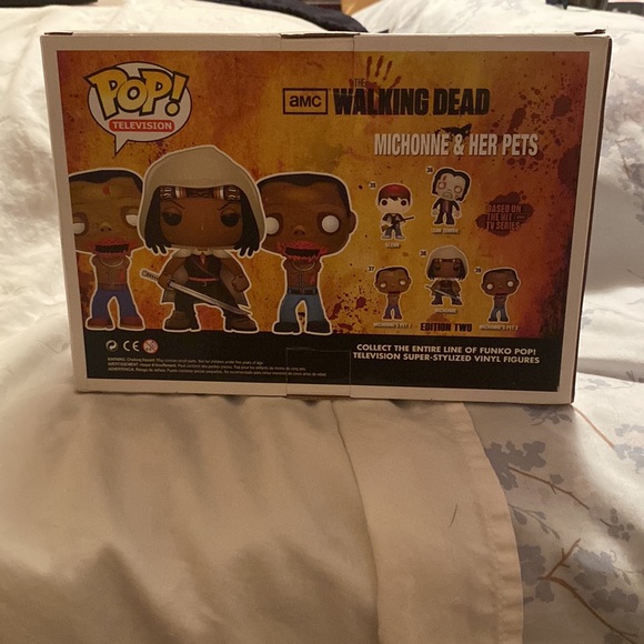 Funky pop AMC walking dead Michonne & her pets - Picture 3 of 4